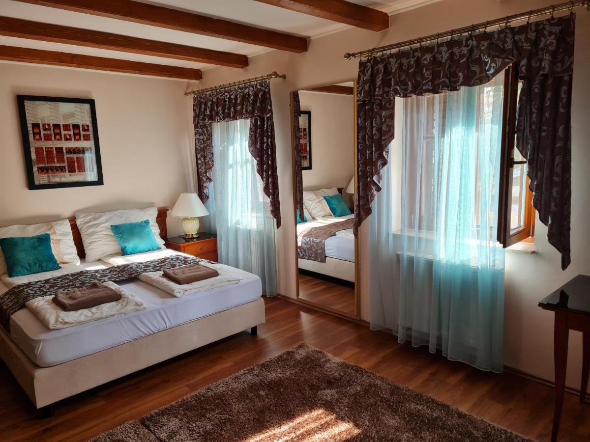 Szabolcs Toroes Panzio Bed & Breakfast エクステリア 写真