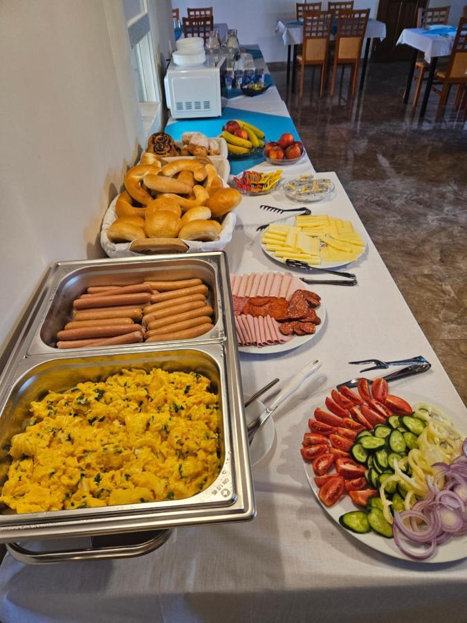 Szabolcs Toroes Panzio Bed & Breakfast エクステリア 写真