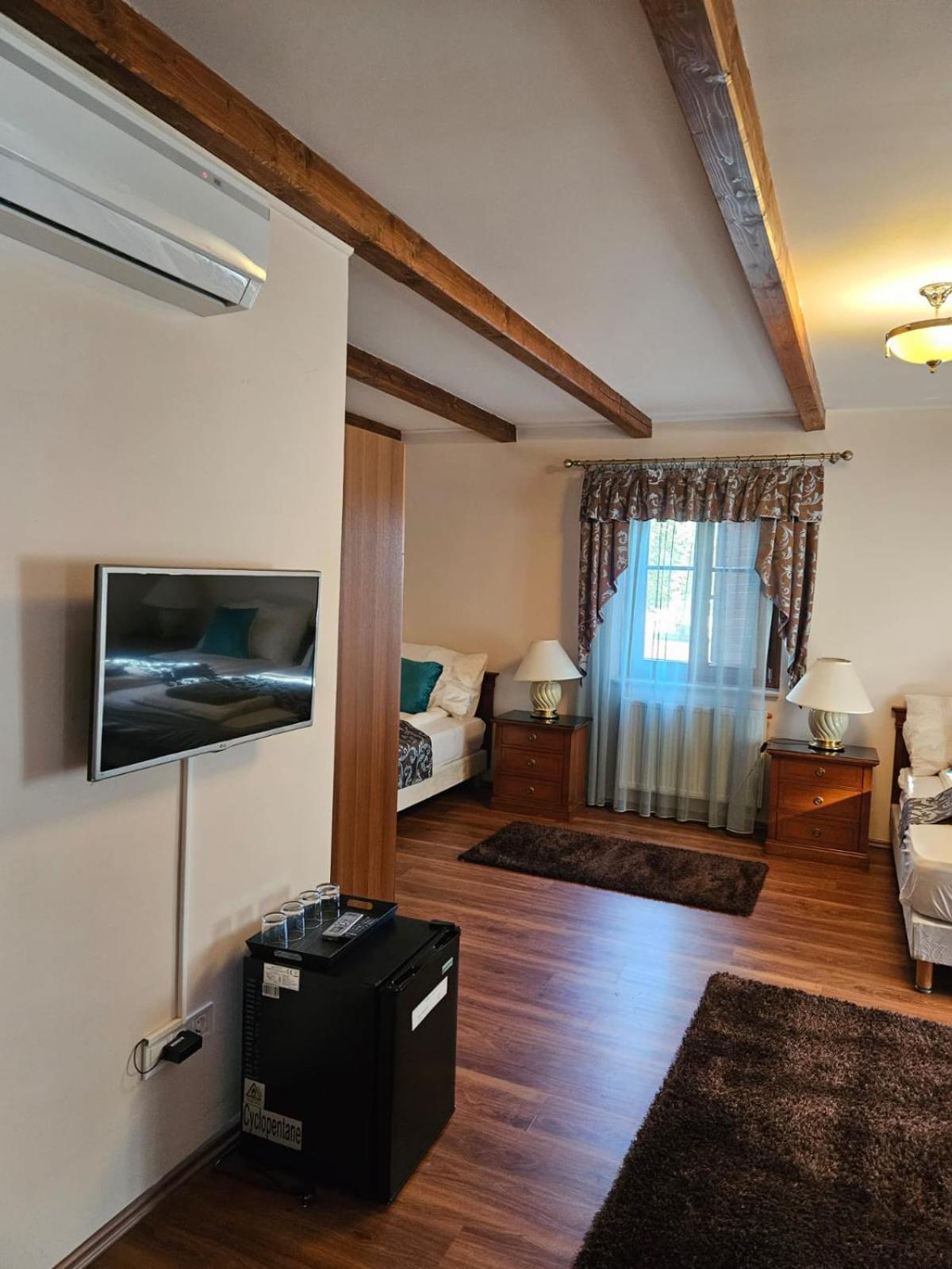 Szabolcs Toroes Panzio Bed & Breakfast エクステリア 写真